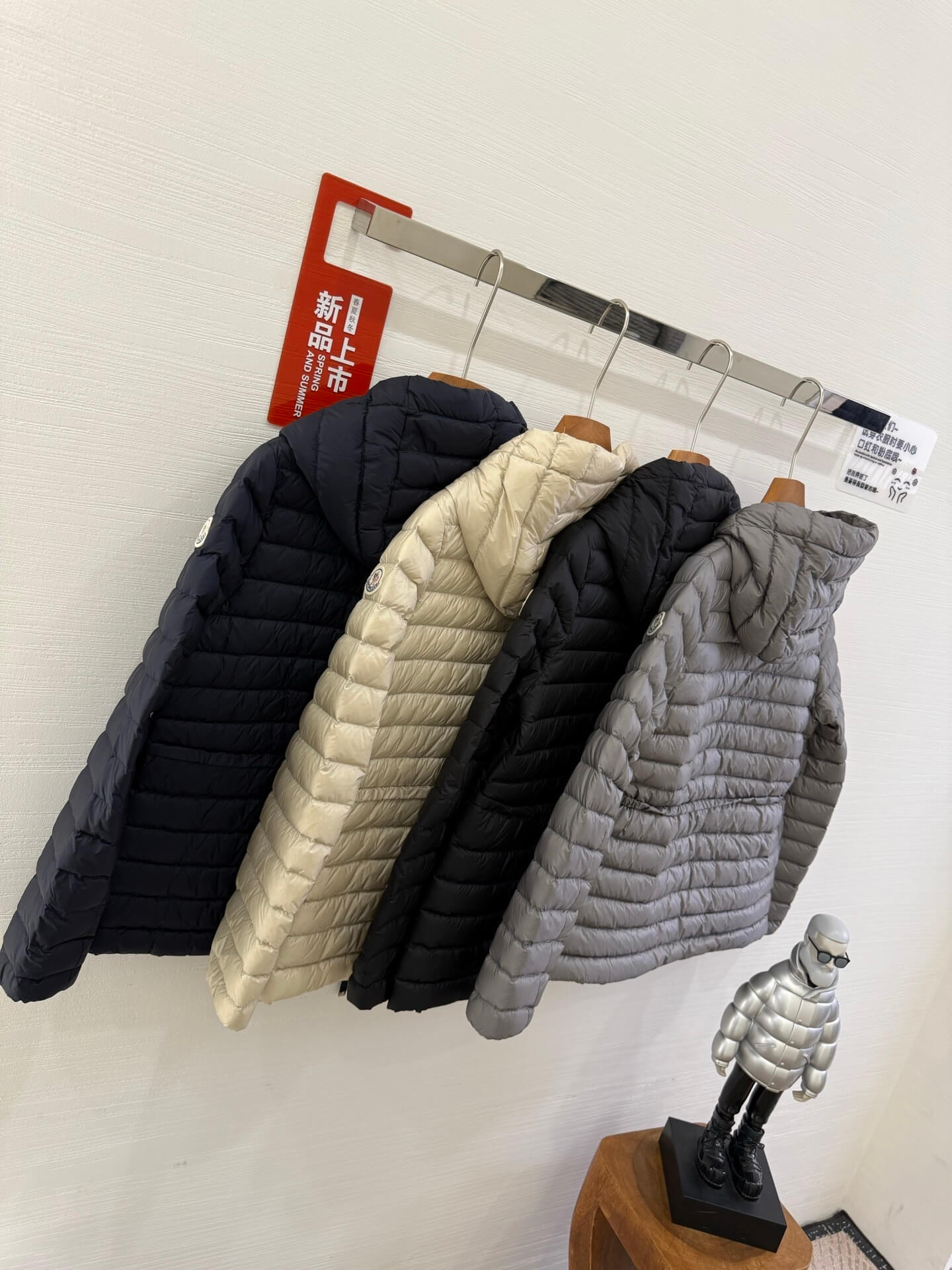 Moncler women's thin hooded down jacket in gray - Image 10