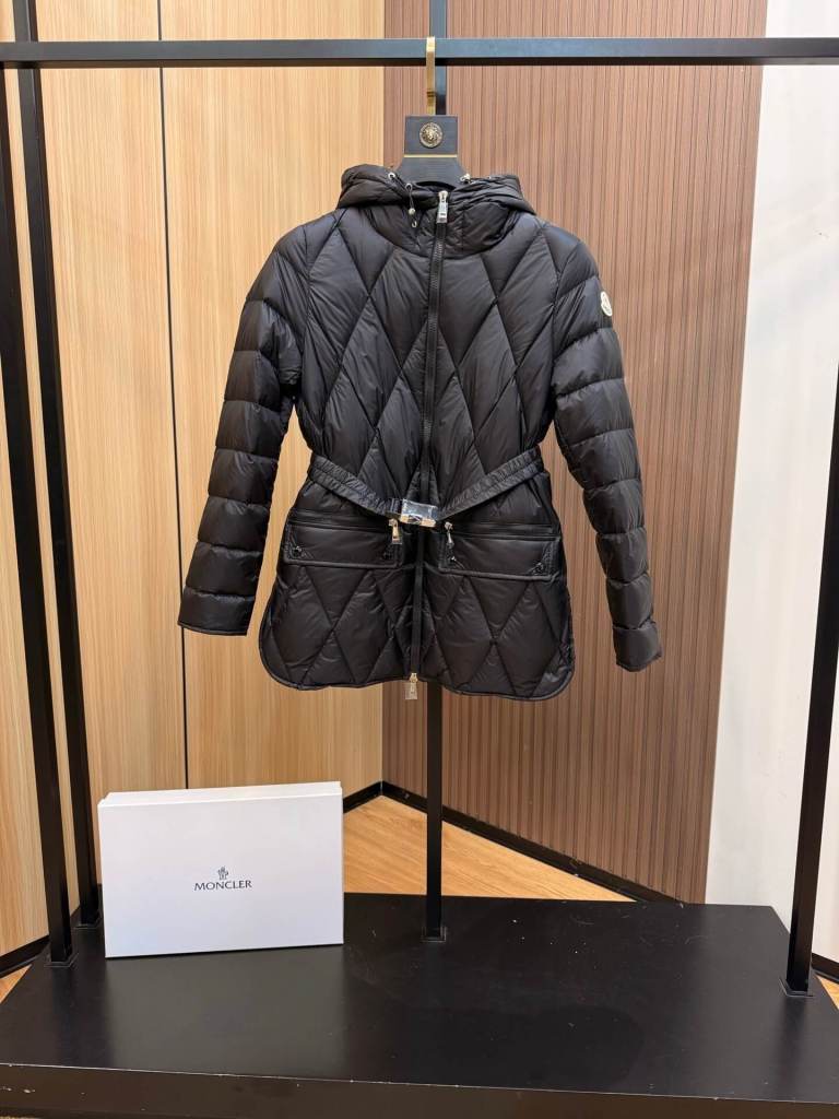 Moncler women's waist-length short Down Jacket- Black