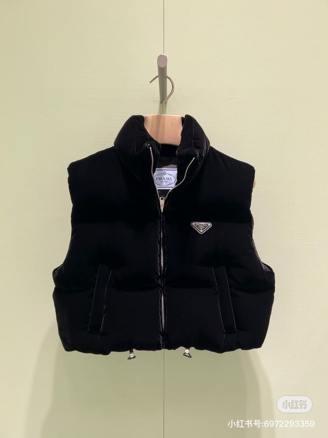 Prada Women's velvet down vest jacket- Black