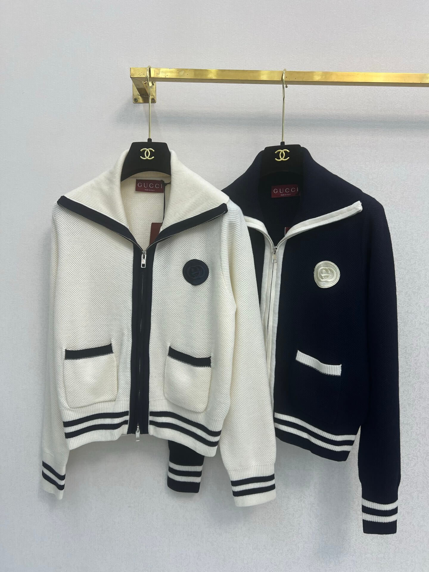 Gucci Interlocking G Double Zipper Cardigan – White / Navy