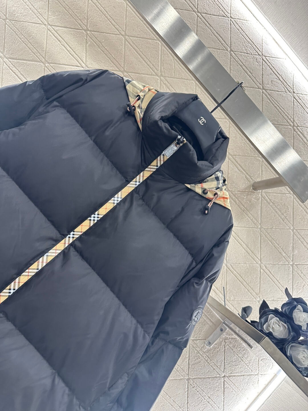 Burberry Checker-tape Snowdon Padded Down Jacket- Navy Blue - Image 5