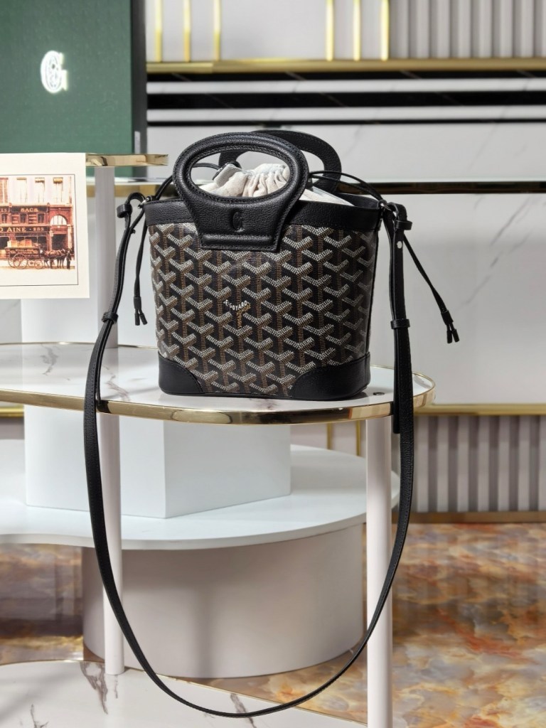 Goyard Petit Flot Tan Goyardine Canvas Bucket Bag