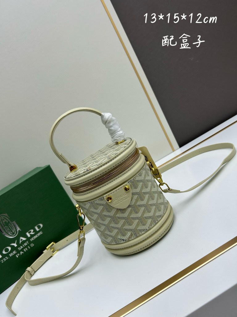 Goyard Petit Flot White Goyardine Canvas Bucket Bag