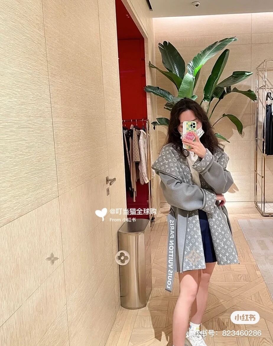Louis Vuitton Hooded Short Wrap Coat- Gray - Image 7