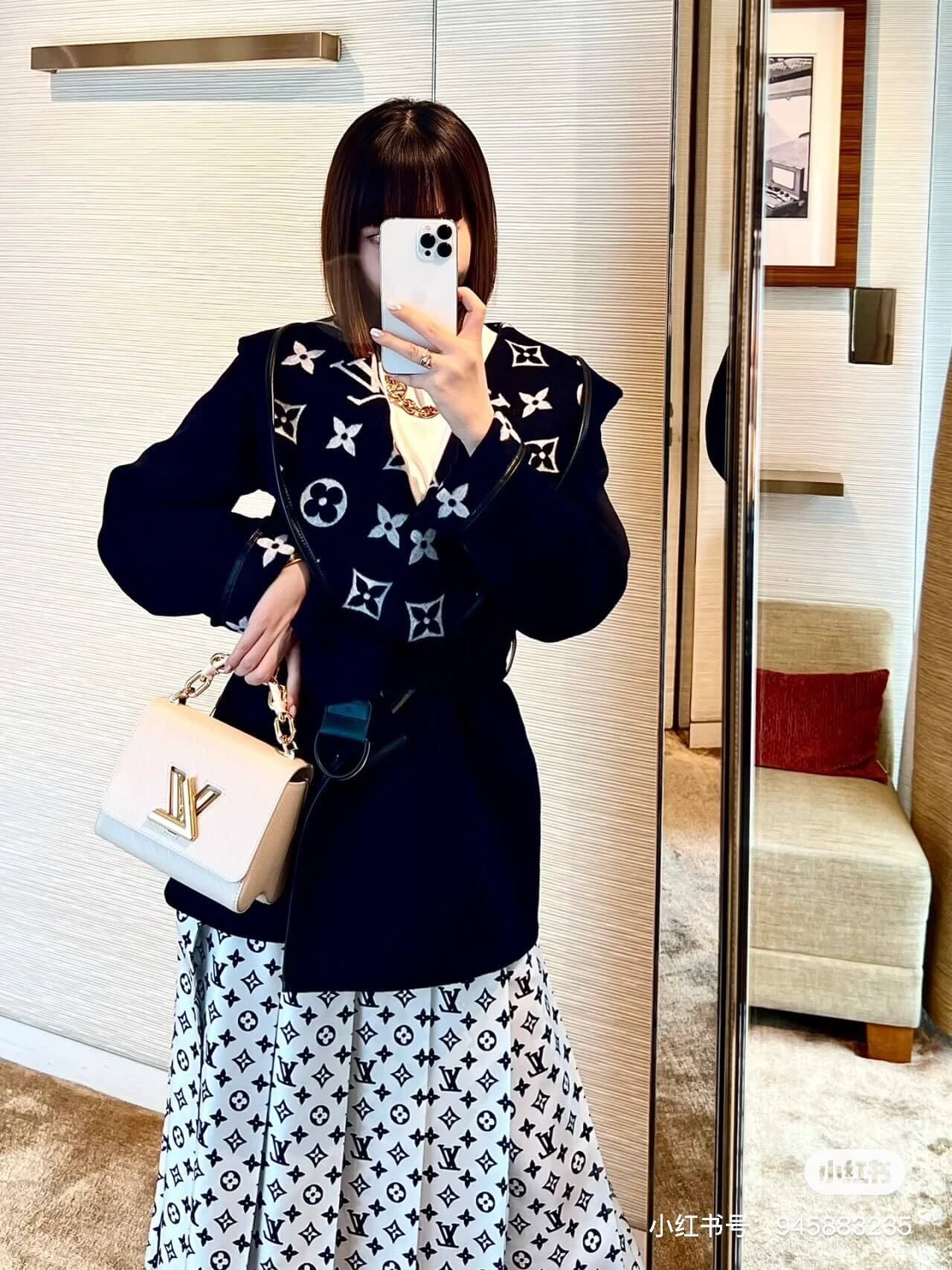 Louis Vuitton White Hooded Short Wrap Coat- Black - Image 8