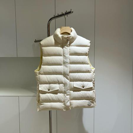 Moncler Besset Down Gilet Vest- White