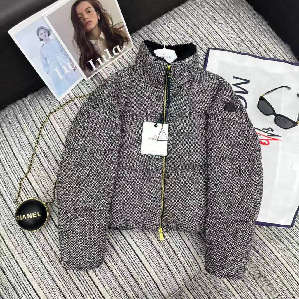 Moncler Brezesse Wool-Blend Short Down Jacket – Gray Edition