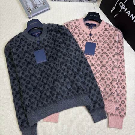 Louis Vuitton Fluffy Monogram Knit Crewneck Sweater – Grey & Pink