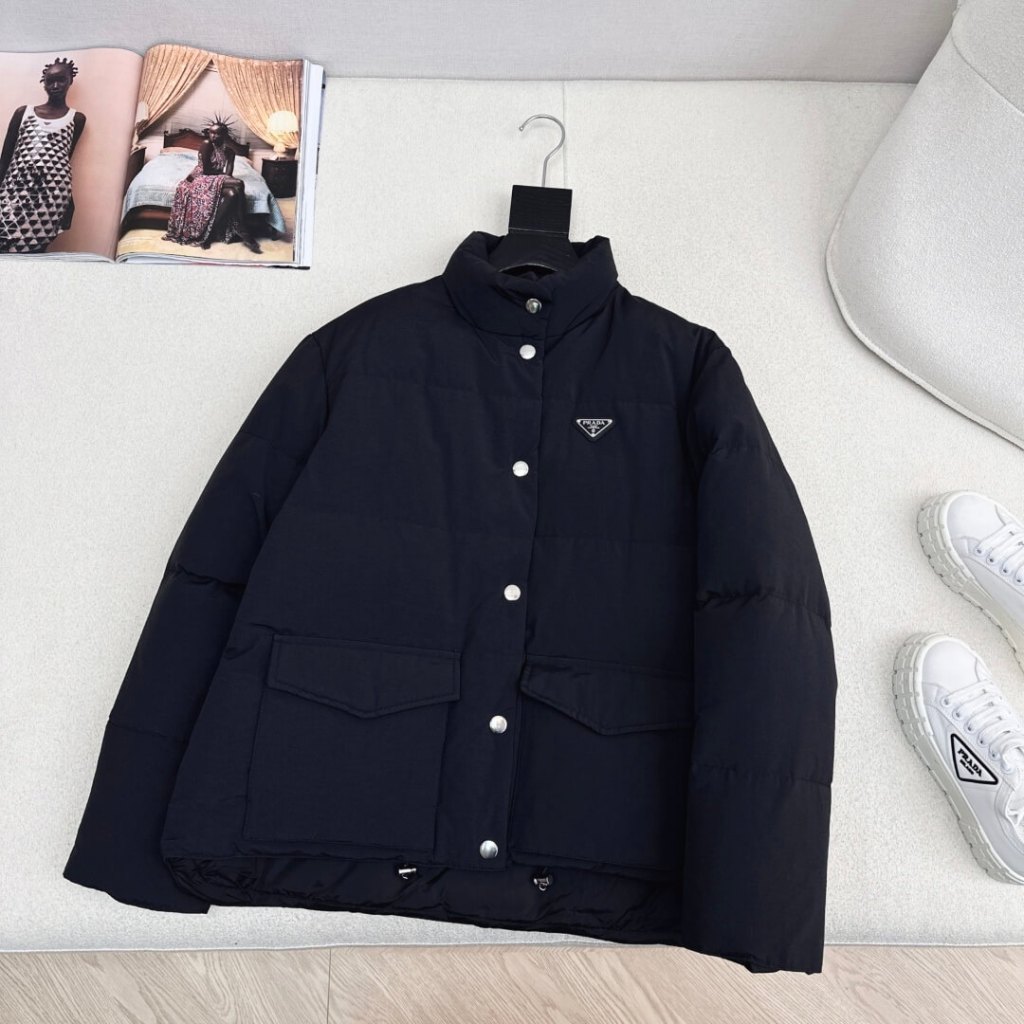 Prada Medium-weight technical fabric down jacket- Black