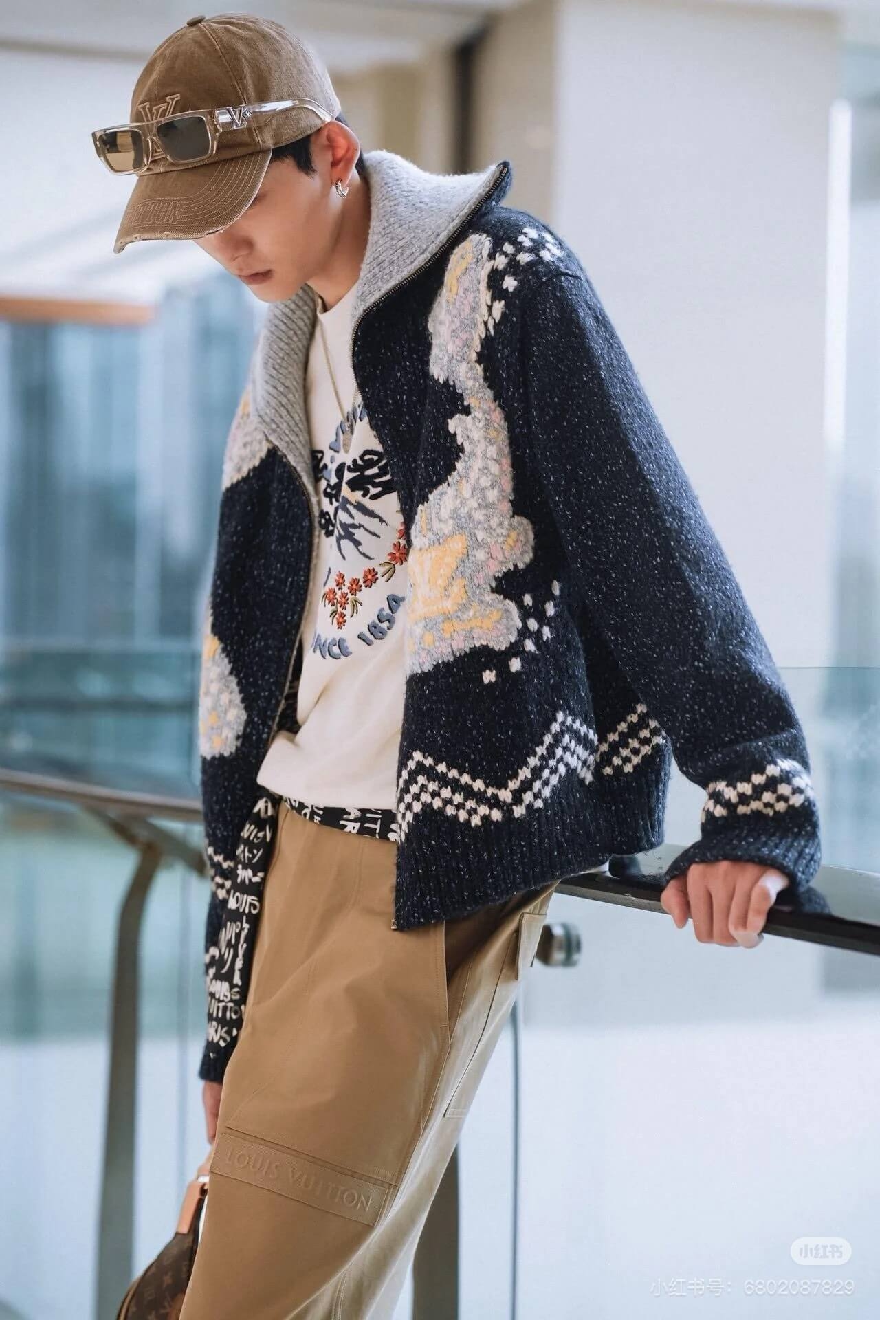 Louis Vuitton–Style x Nigo Zippered Knitted Blouson with Embroidered Lobster Motifs – Deep Navy - Image 8