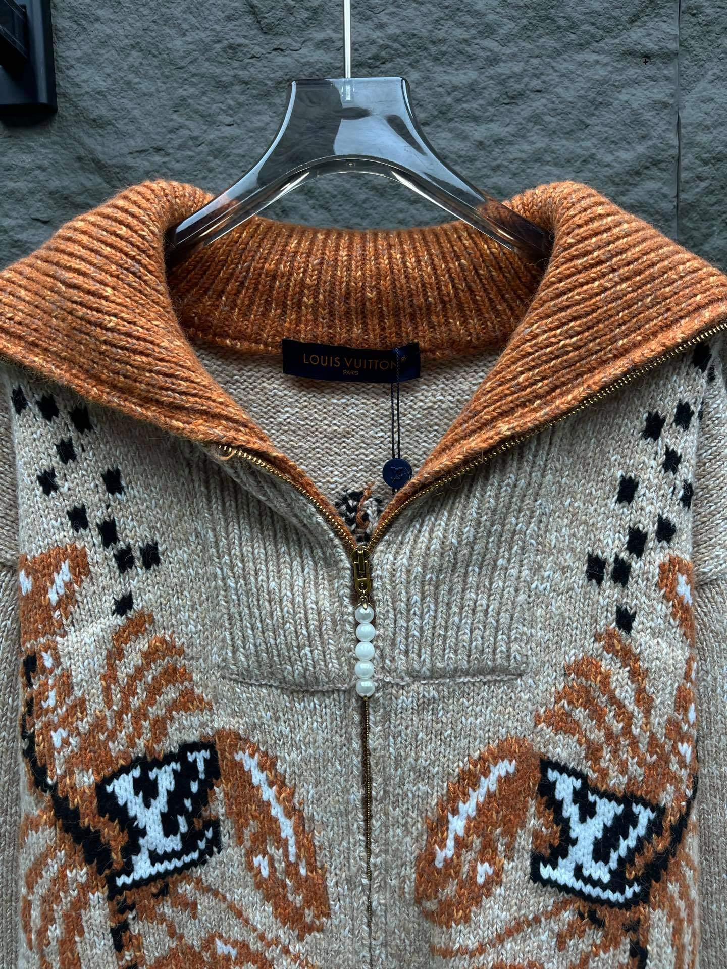 Louis Vuitton–Style Zippered Knitted Blouson with Embroidered Lobster Motifs – Beige - Image 4