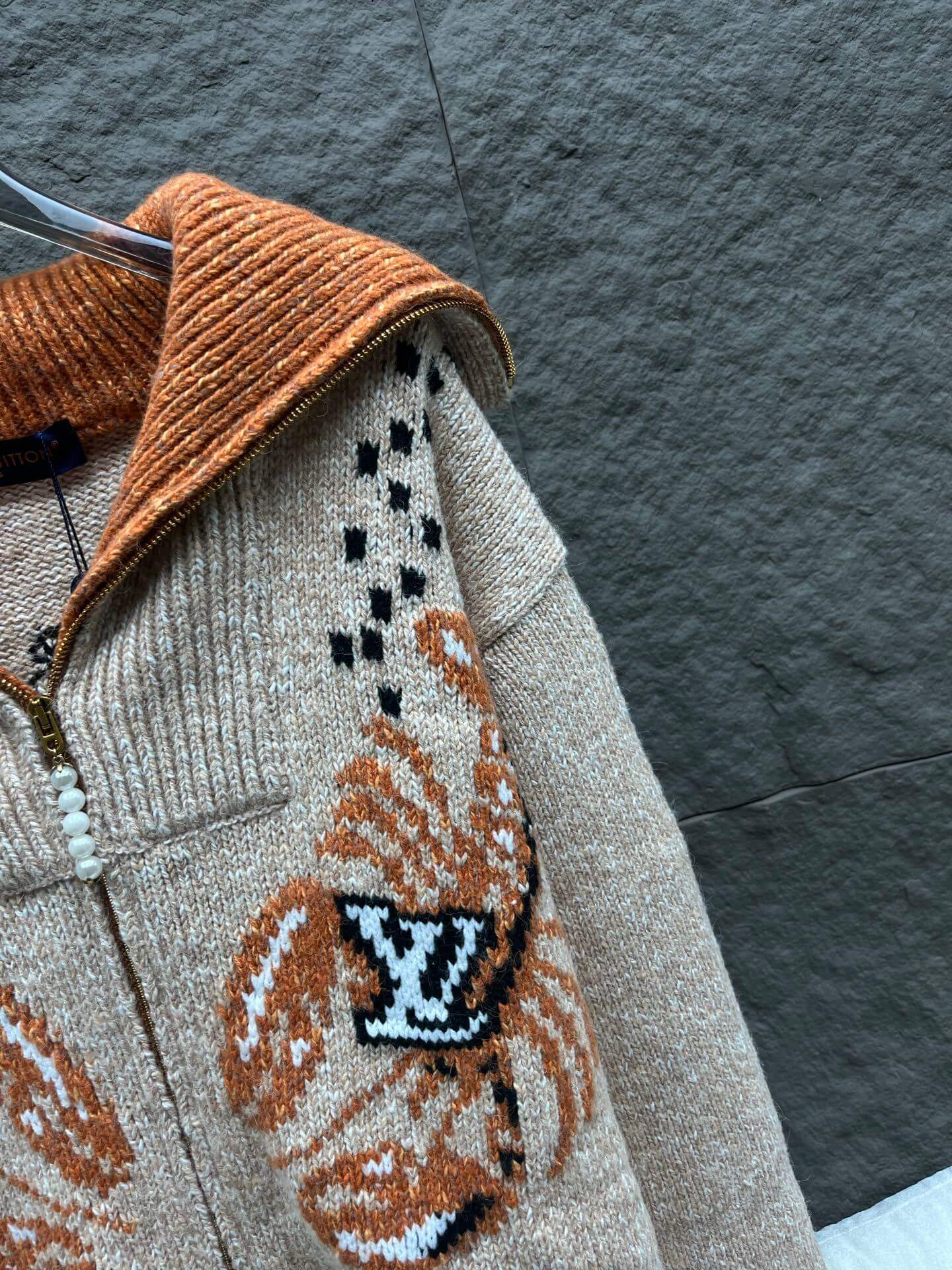 Louis Vuitton–Style Zippered Knitted Blouson with Embroidered Lobster Motifs – Beige - Image 6