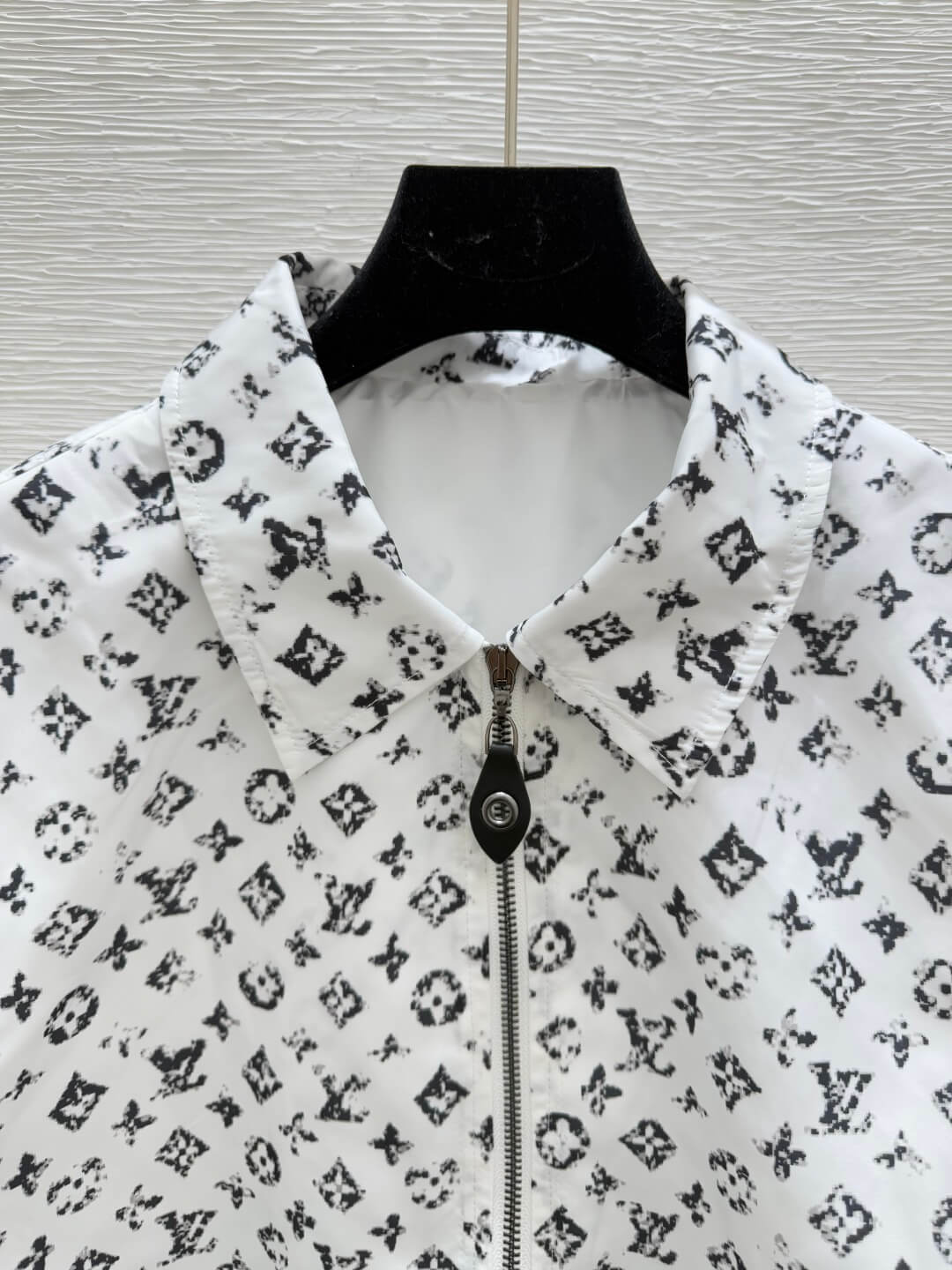 Louis Vuitton Graphic Monogram Zip-Up Jacket – White & Black Nylon Twill - Image 4