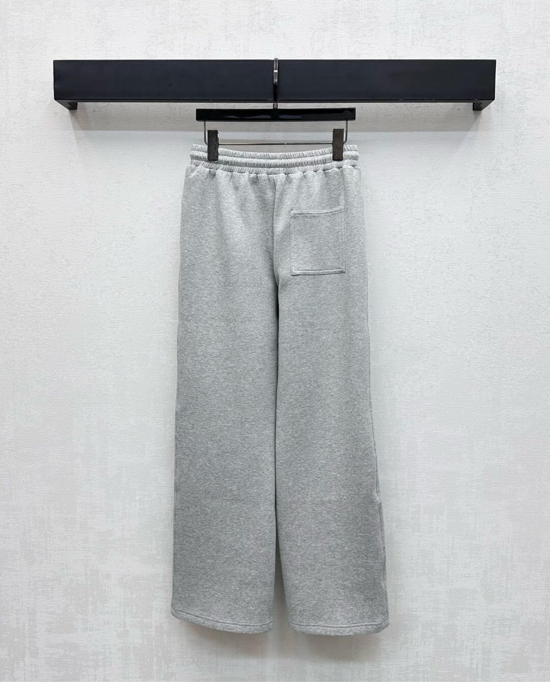 Louis Vuitton–Style Zip-Up Hoodie Tracksuit Set with Wide-Leg Pants – Gray & Black - Image 8