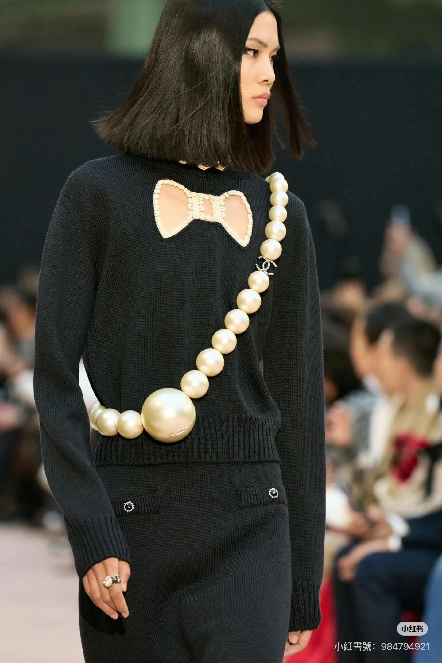 Chanel Black Bow-Detailed Knit Sweater - Image 2