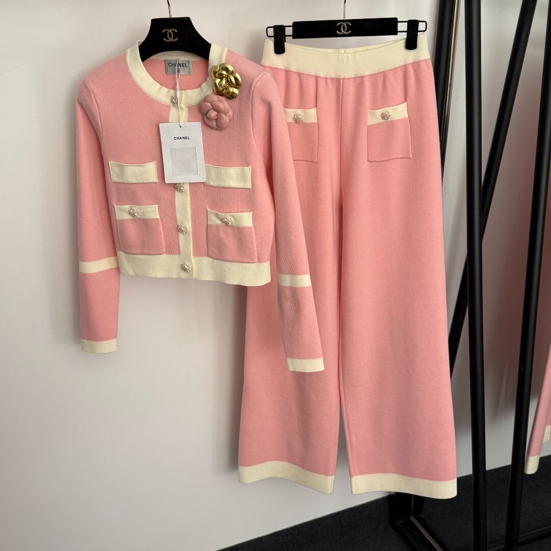 Chanel Wool & Cashmere Cardigan and Pant Set – Brown/White - Image 4