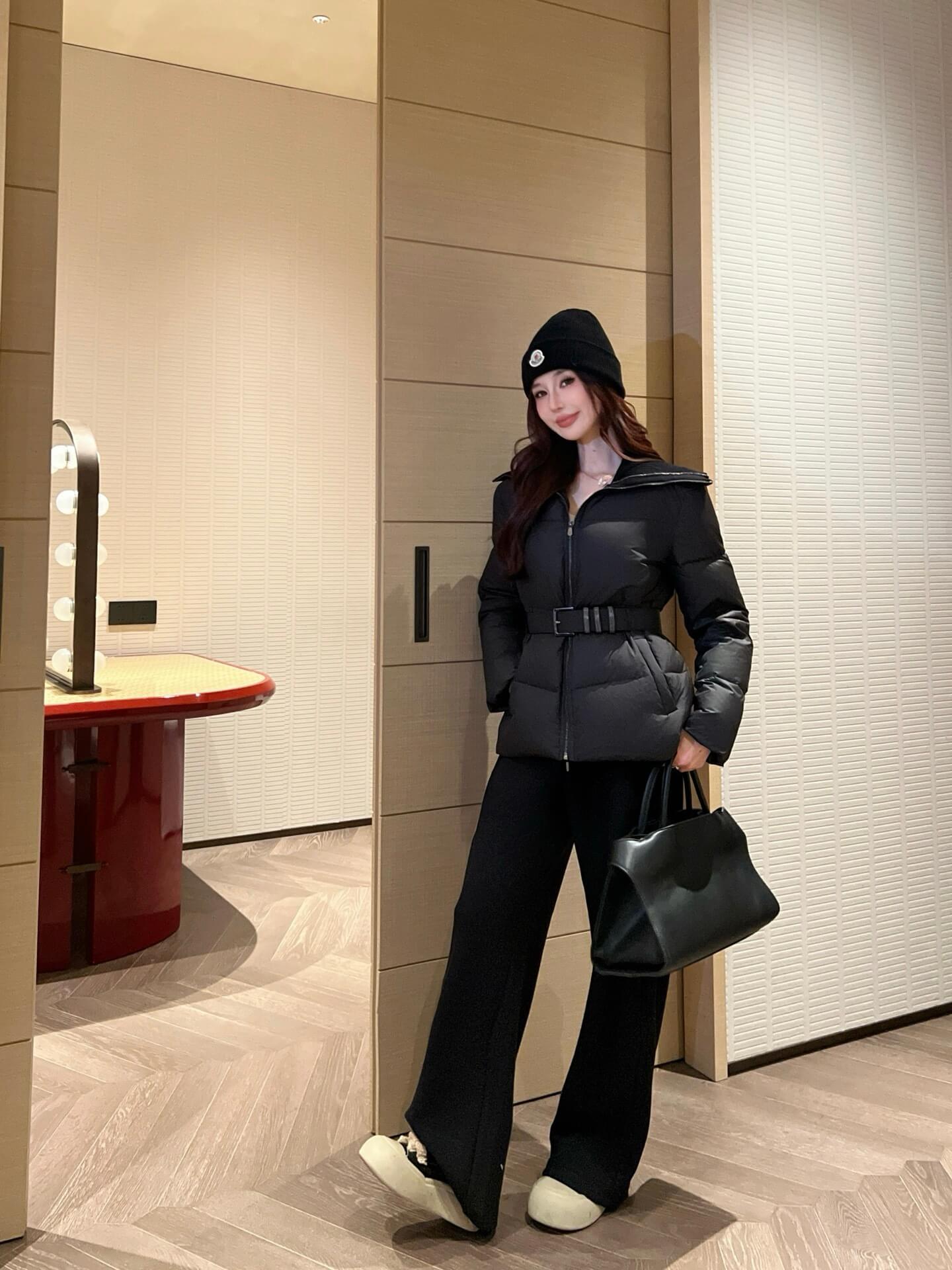 Brunello Cucinelli Women's down jacket- Black - Image 10