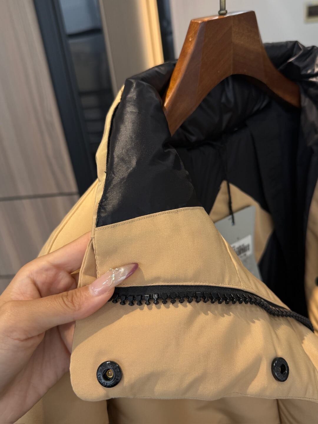 Canada Goose Grandview Cropped Jacket- Beige - Image 7