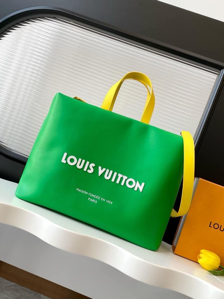 Louis Vuitton Shopper Tote MM in Green Cowhide Leather with Yellow Handles