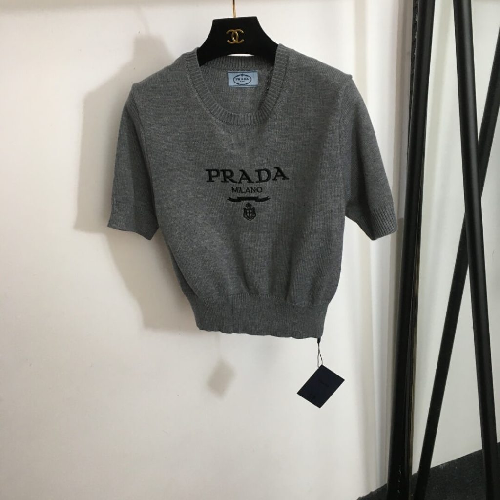 Prada Chest Logo Embroidered Short-Sleeved Knit Sweater — HolloL.adies