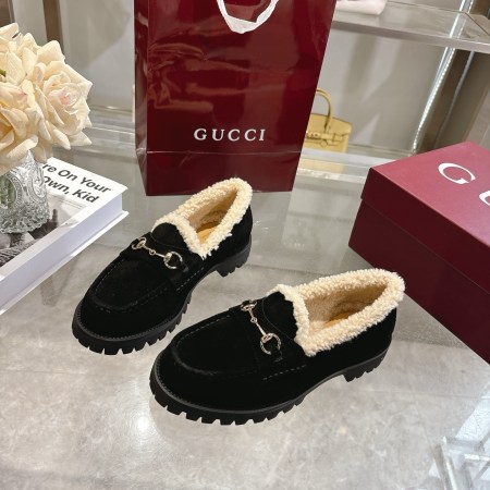 Gucci Black Shearling Horsebit Lug Loafers