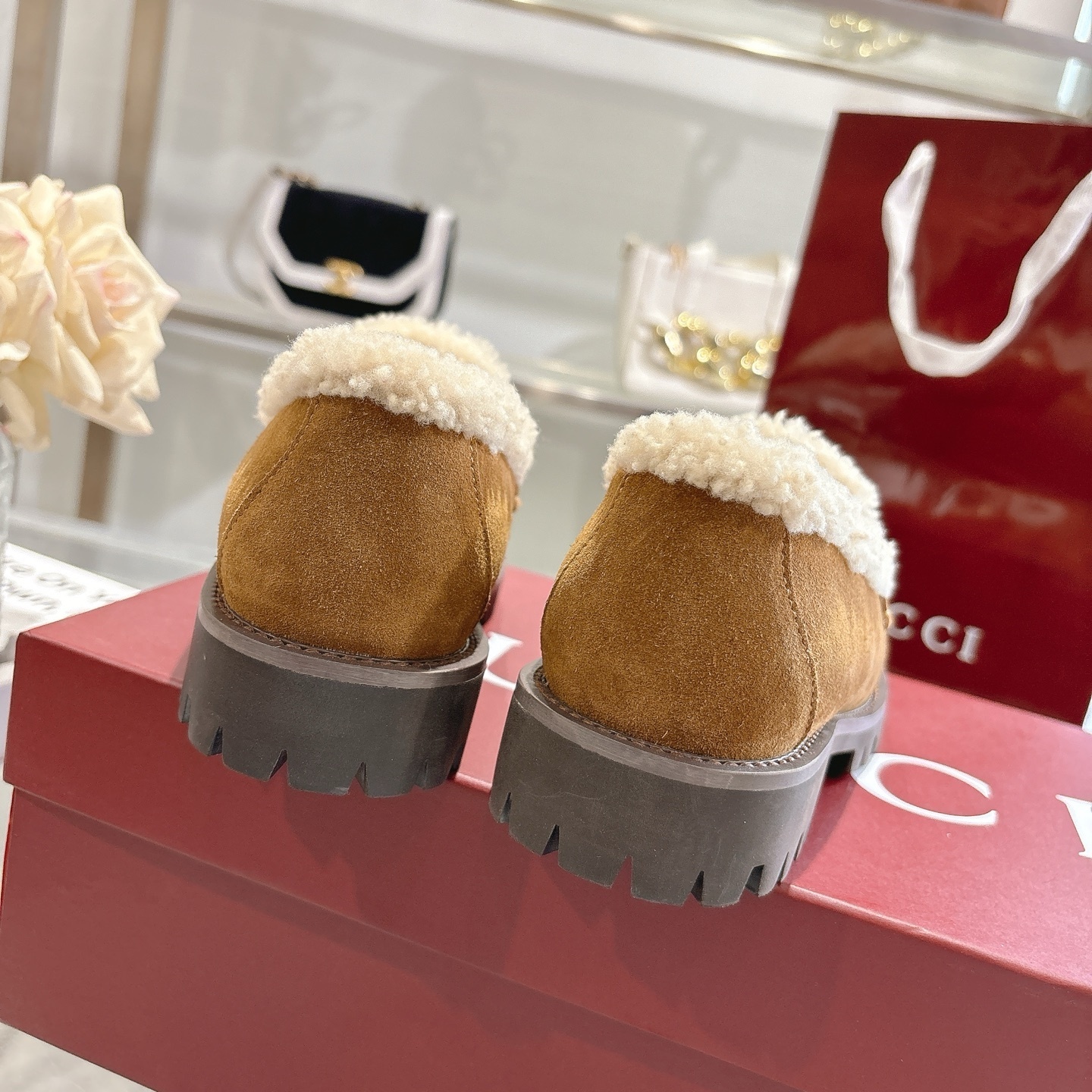 Gucci Camel Shearling Horsebit Lug Loafers - Image 3