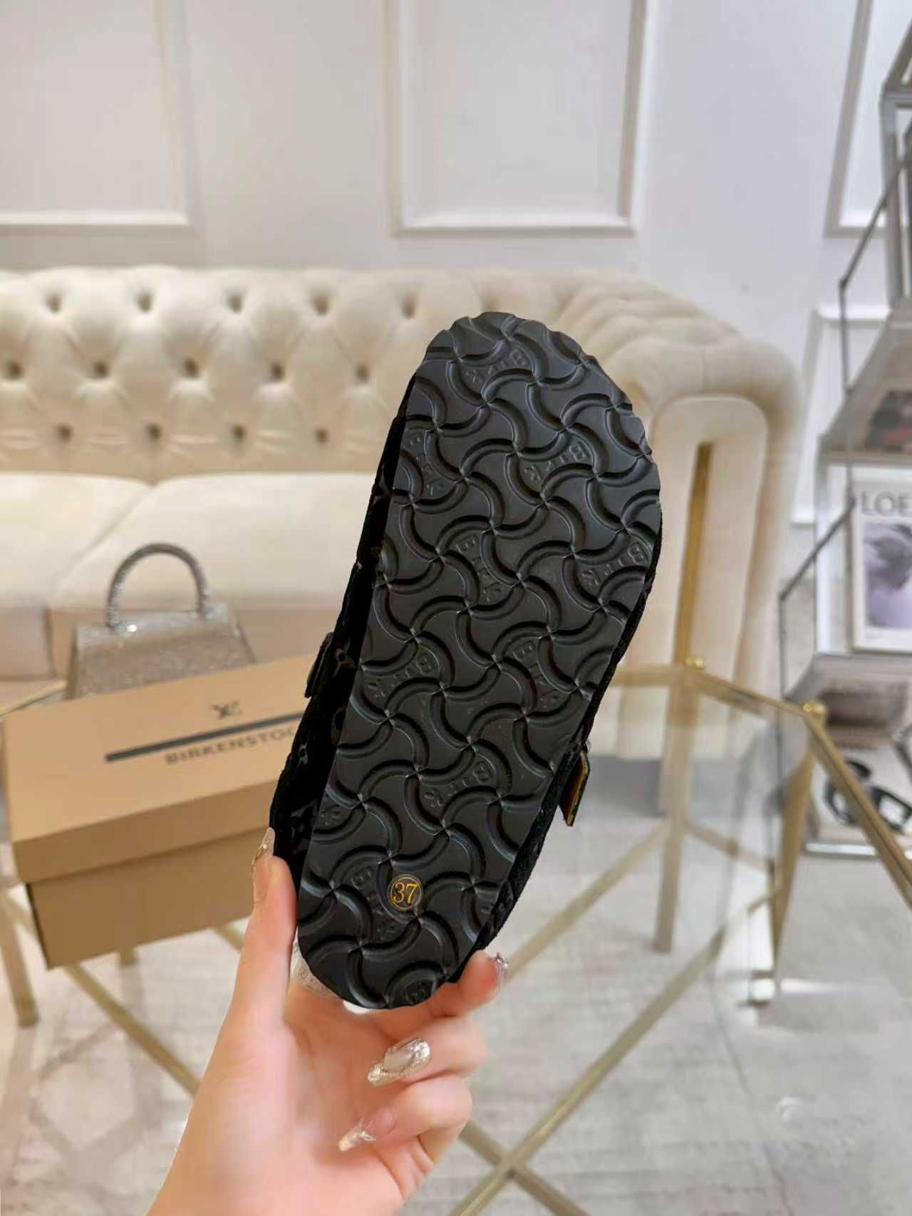 Louis Vuitton Black LV Cosy Flat Comfort Clog - Image 7