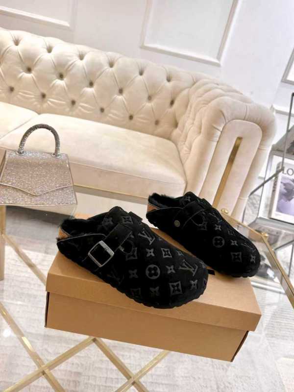 Louis Vuitton Black LV Cosy Flat Comfort Clog