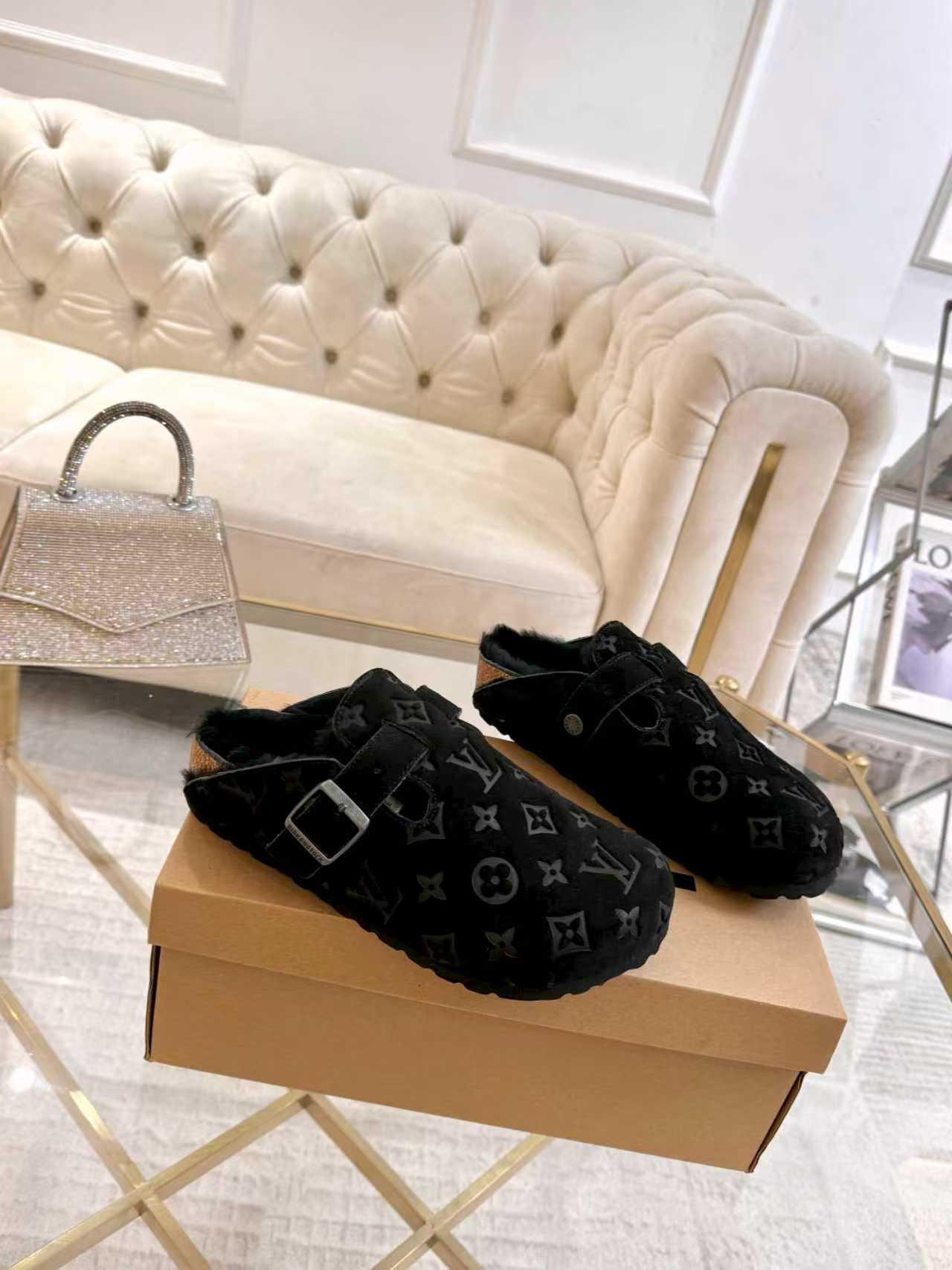 Louis Vuitton Black LV Cosy Flat Comfort Clog
