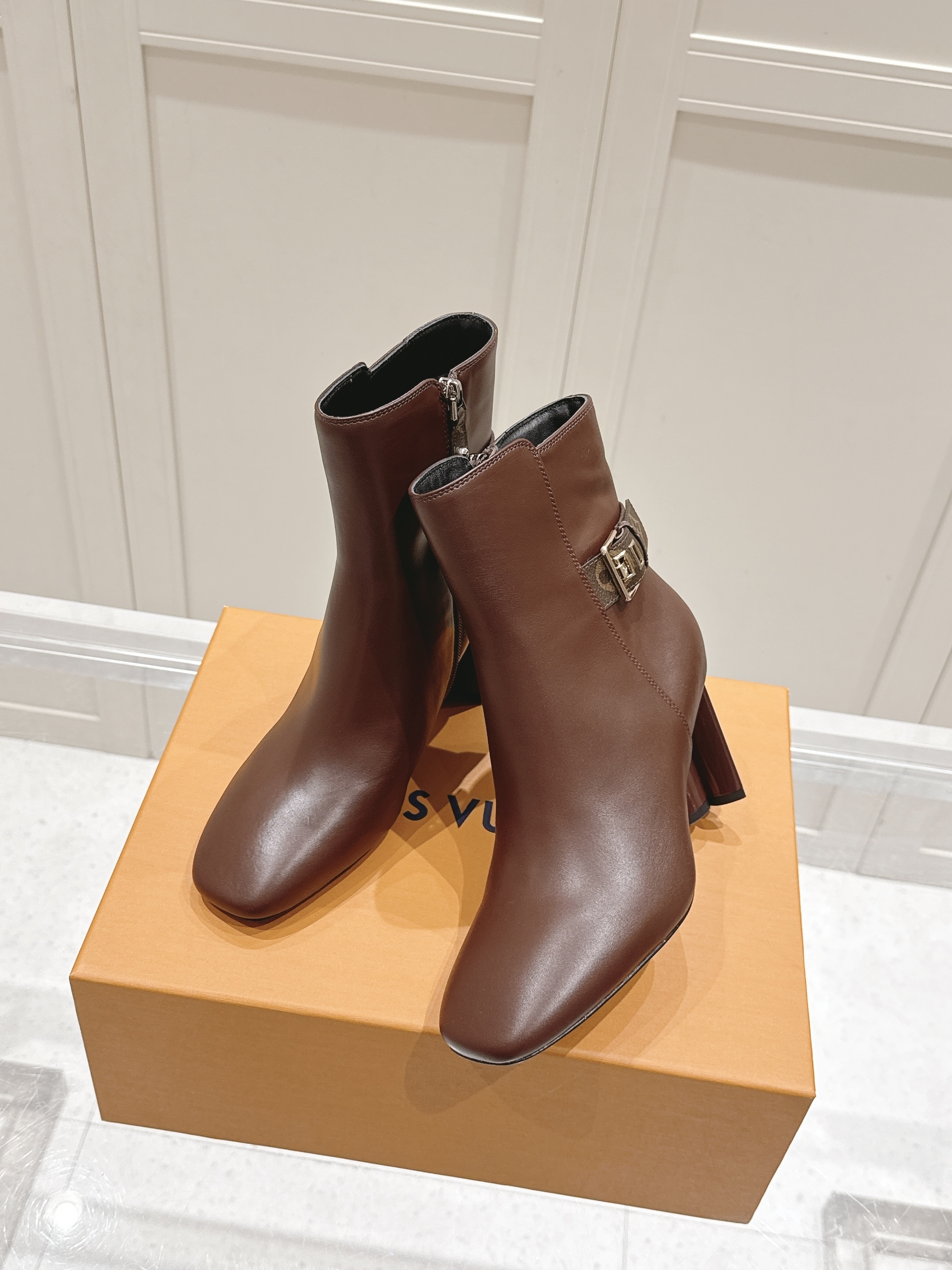 Louis Vuitton Brown Leather Monogram Buckle Ankle Heels - Image 7