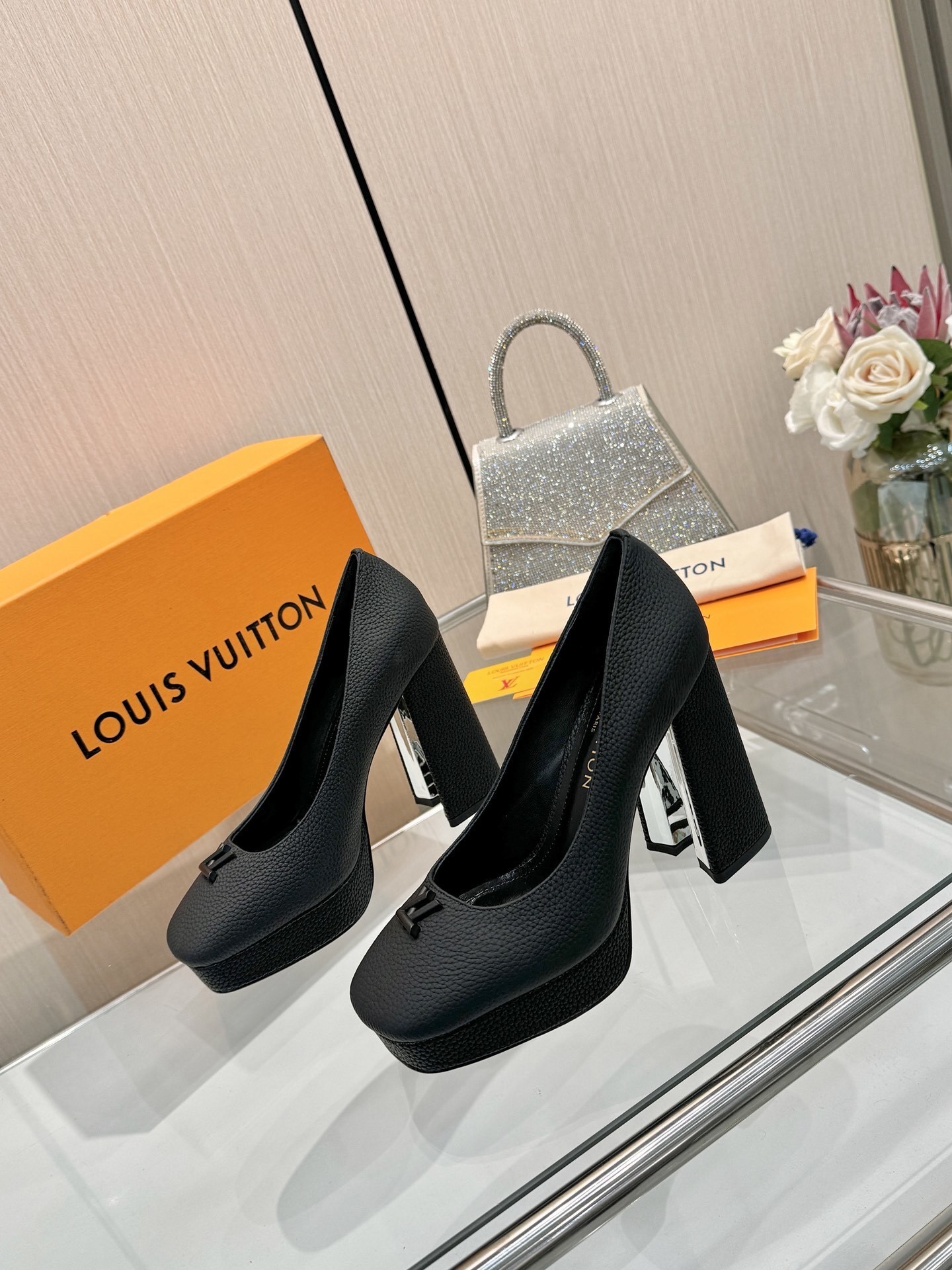 Louis Vuitton Black Grained Leather Cherie Platform Pumps