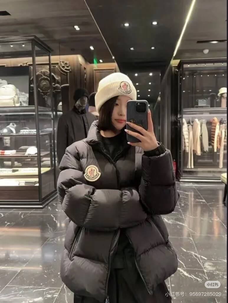 Moncler Citala Short Down Jacket- Black - Image 9