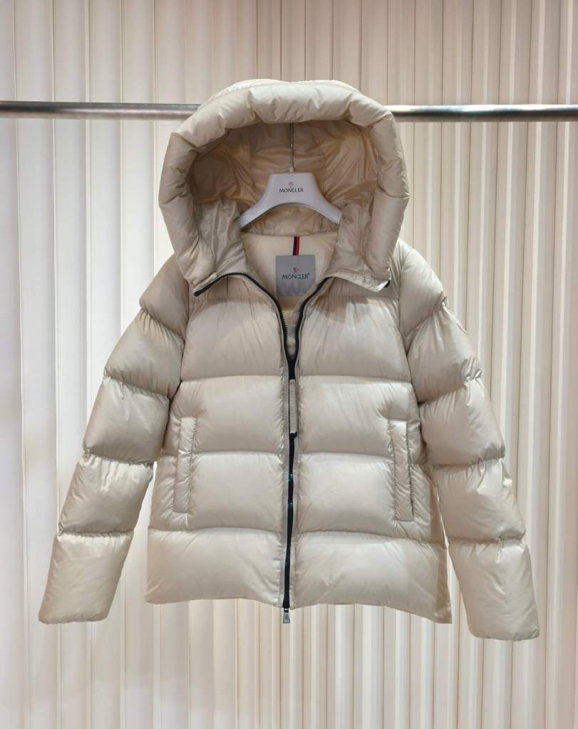 Moncler Dubois women's hooded down jacket- Off-White