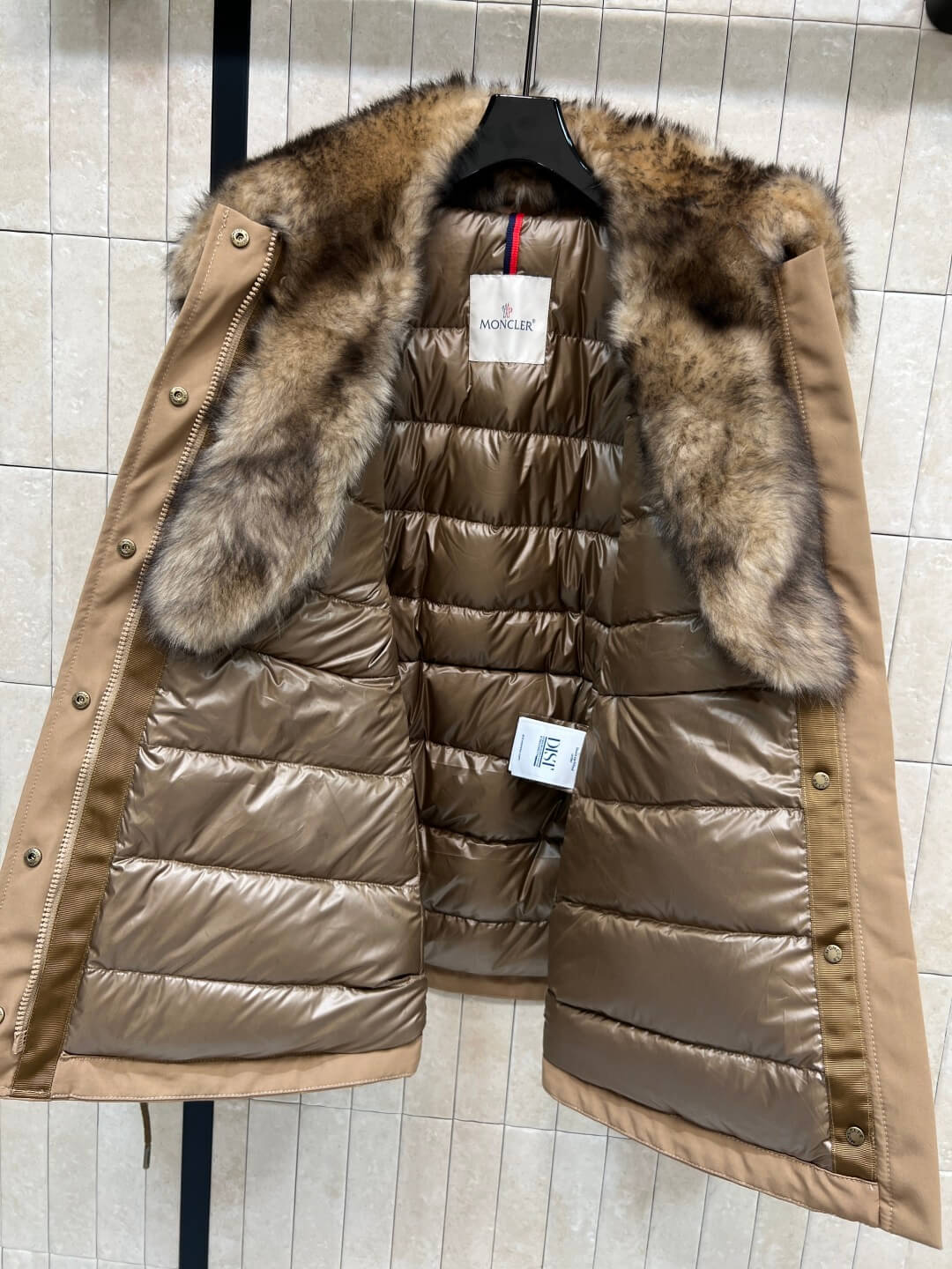 Moncler "Jouillat" faux-fur Short Down Jacket- Dark Brown - Image 4