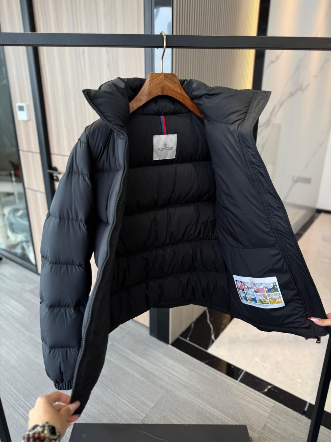 Moncler puffer with stand-up collar women's down jacket- Black - Image 7