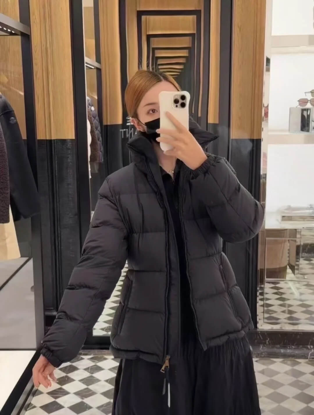 Moncler puffer with stand-up collar women's down jacket- Black - Image 10