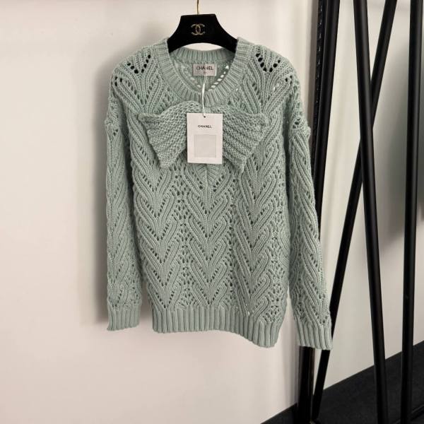 Chanel Green Bow Cut-Out Long-Sleeved Knit Sweater