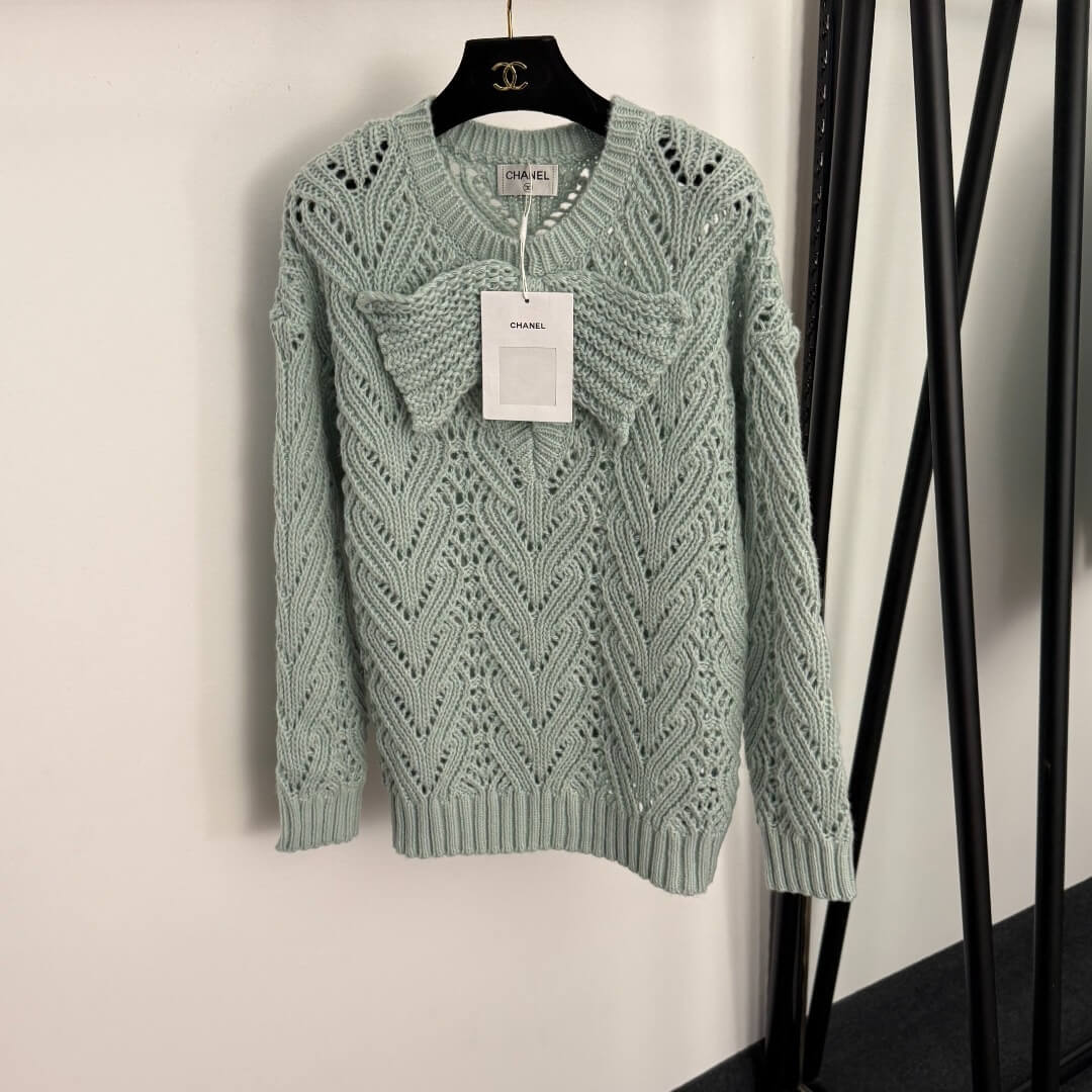 Chanel Green Bow Cut-Out Long-Sleeved Knit Sweater