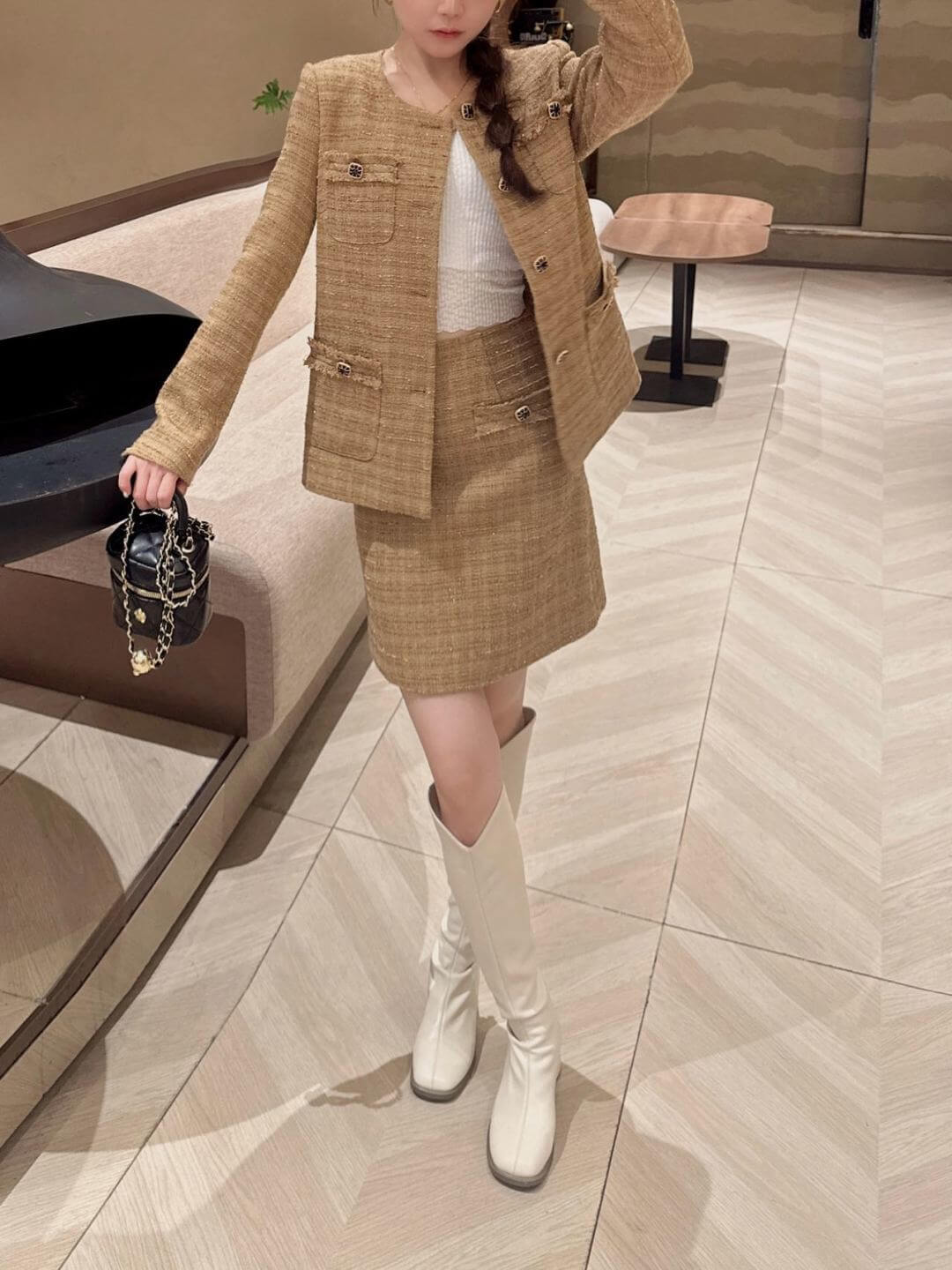 Chanel Beige Tweed Jacket and Skirt Set - Image 8