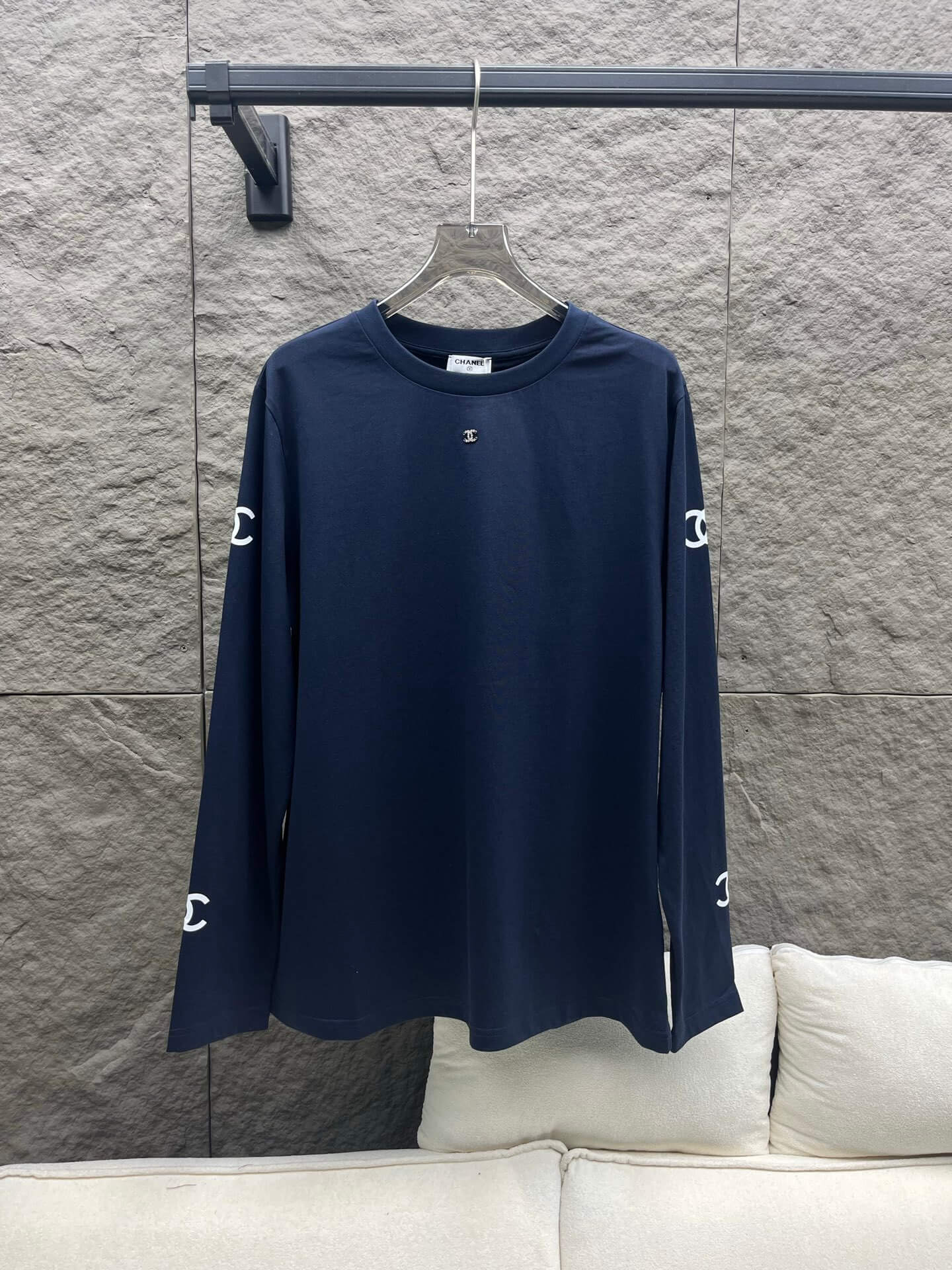 Chanel CC Logo Long-Sleeved T-Shirt – White / Black - Image 5