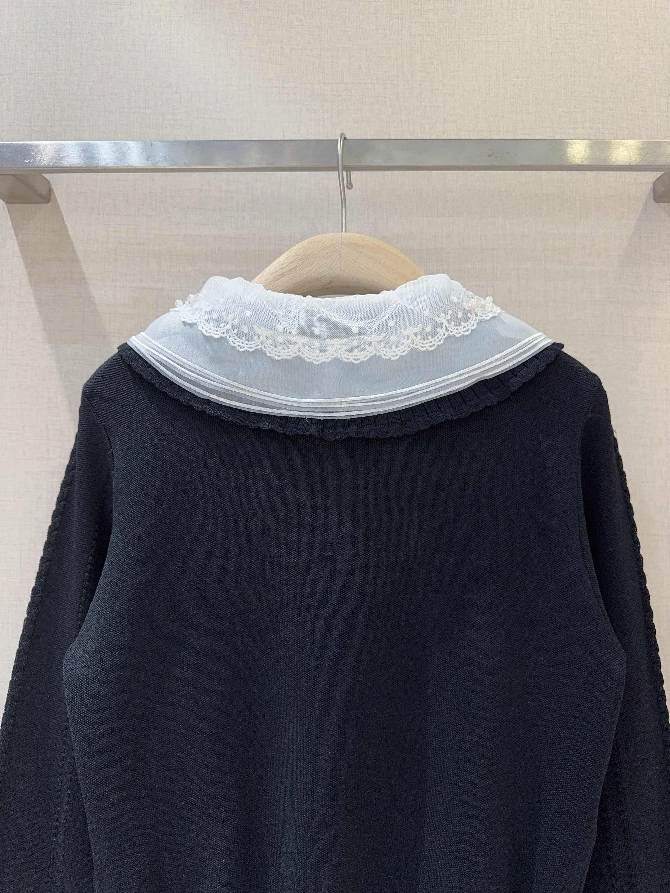 Chanel Black Peter Pan Collar Knitted Cardigan - Image 5