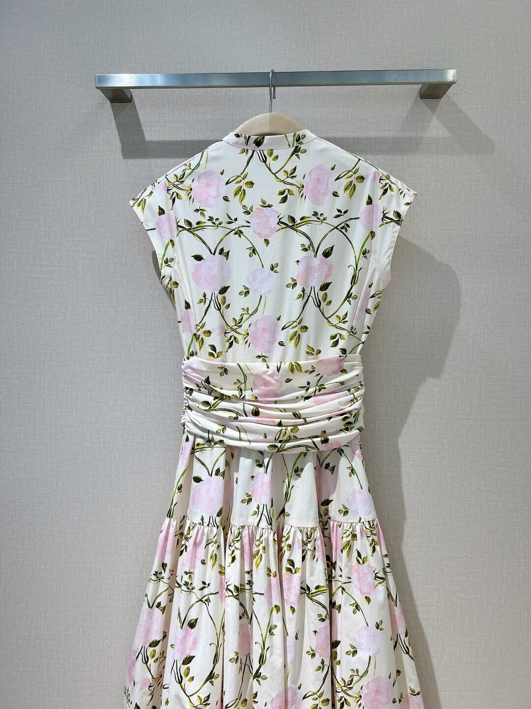 Dior Floral Print Tiered Midi Dress with Twisted Waist – Ivory/Pink/Green - Image 6