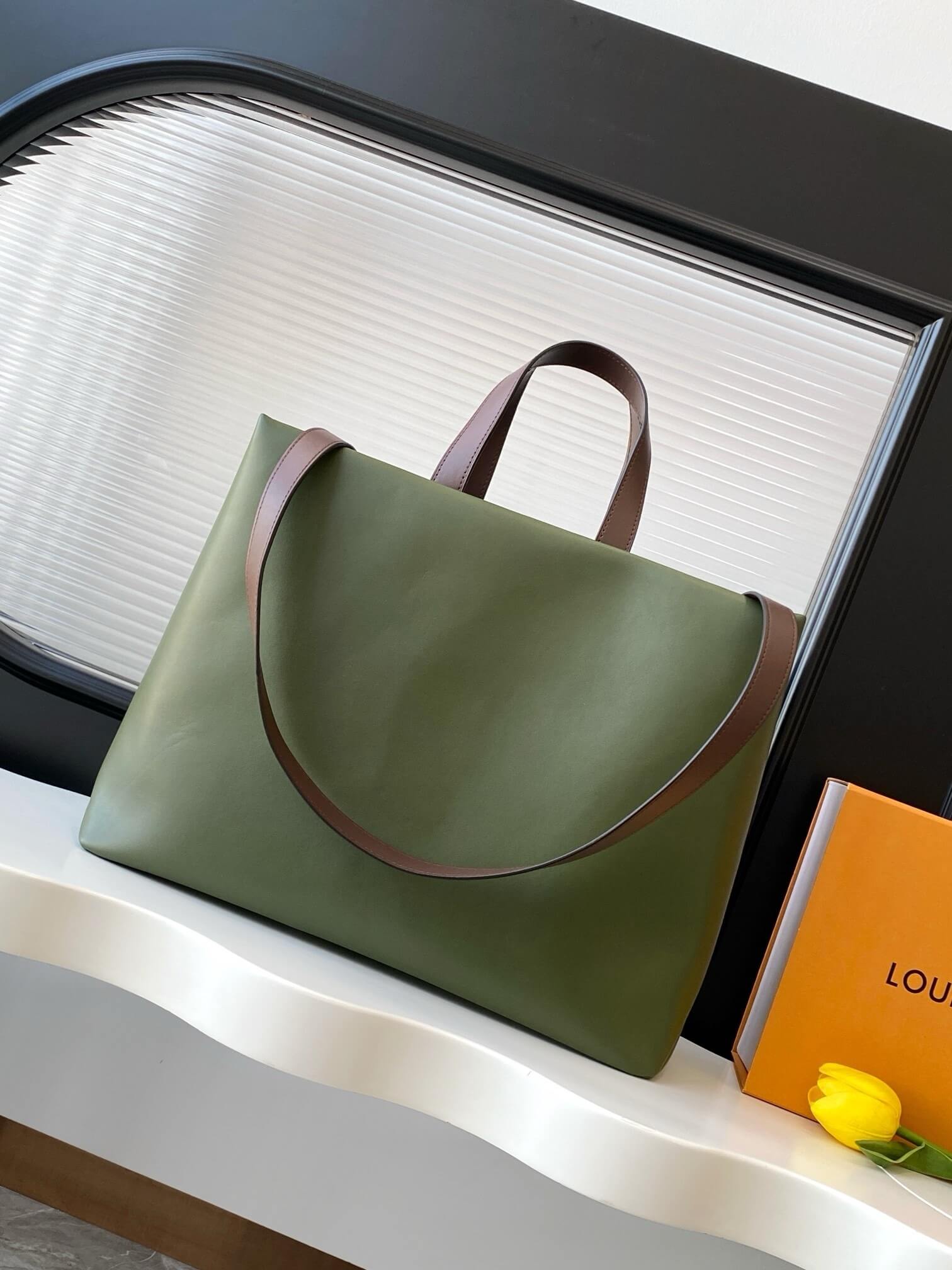 Louis Vuitton Shopper Tote MM in Khaki Cowhide Leather - Image 3