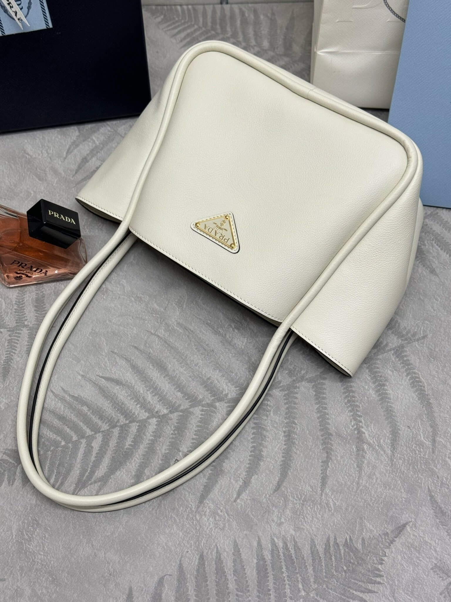 Prada Medium Calfskin Darling Shoulder Bag – White - Image 5