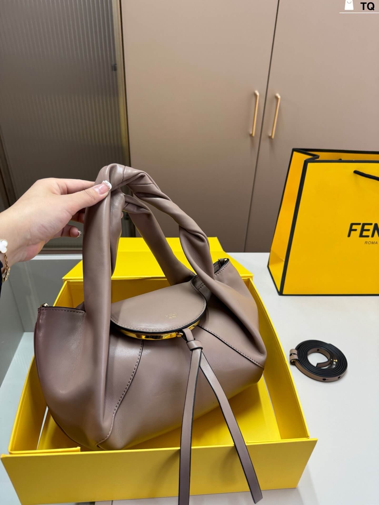 Fendi Spy Bag in Brown Calfskin Leather - Image 9