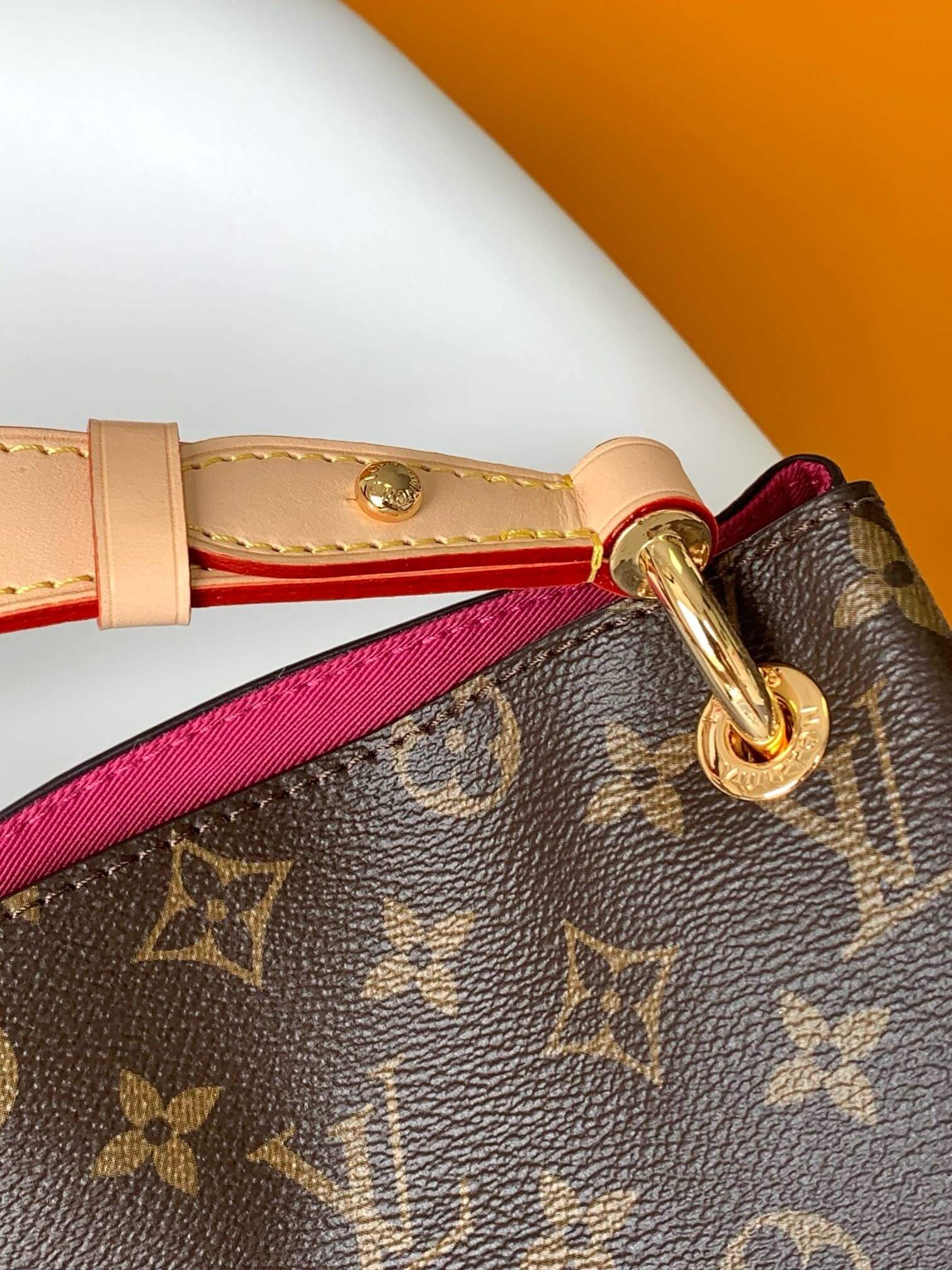 Louis Vuitton Graceful PM Hobo Bag in Monogram Canvas with Fuchsia Interior - Image 3