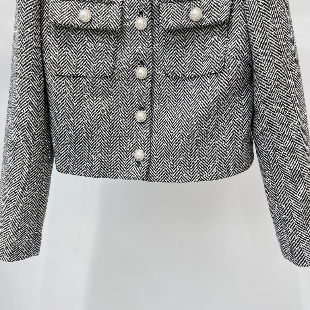 Chanel Black & White Tweed Jacket and Skirt Set - Image 8