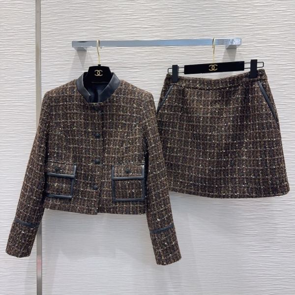 Chanel Brown Tweed Jacket and Skirt Set — HolloL.adies