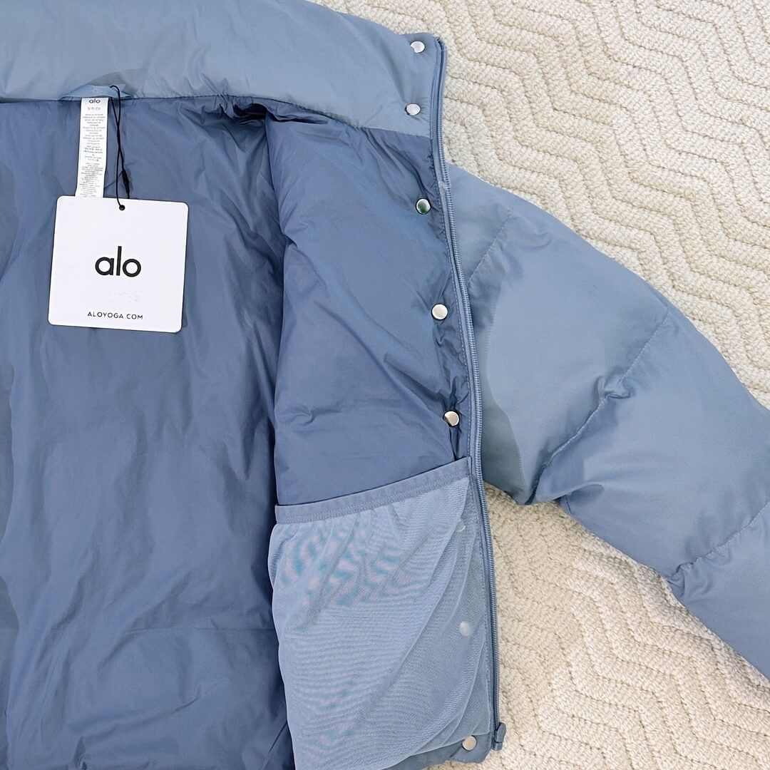 Alo Yoga Cropped Puffer Jacket – Light Blue - Image 7