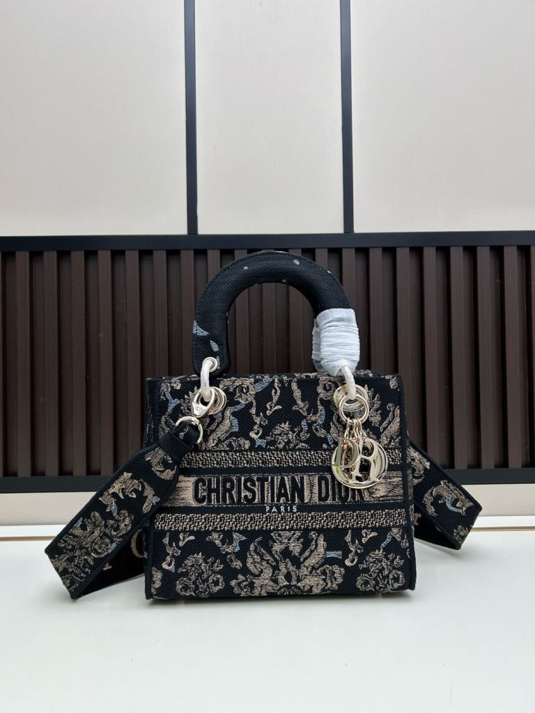 Christian Dior Medium Lady D-Lite Bag – Black Toile de Jouy Soleil Embroidery
